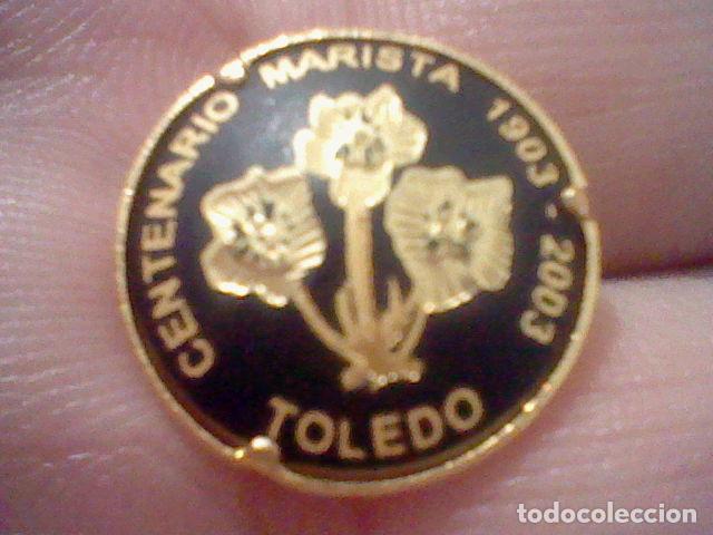 Pins de colecci&oacute;n: DAMASQUINADO TOLEDO ANFRAMA ORO 24 KILATES CENTENARIO MARISTA 1,8 CMS DIAMETRO