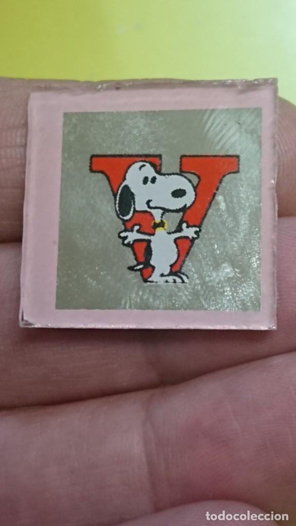 Pins de colecci&oacute;n: PIN PINS SNOOPY LETRA V