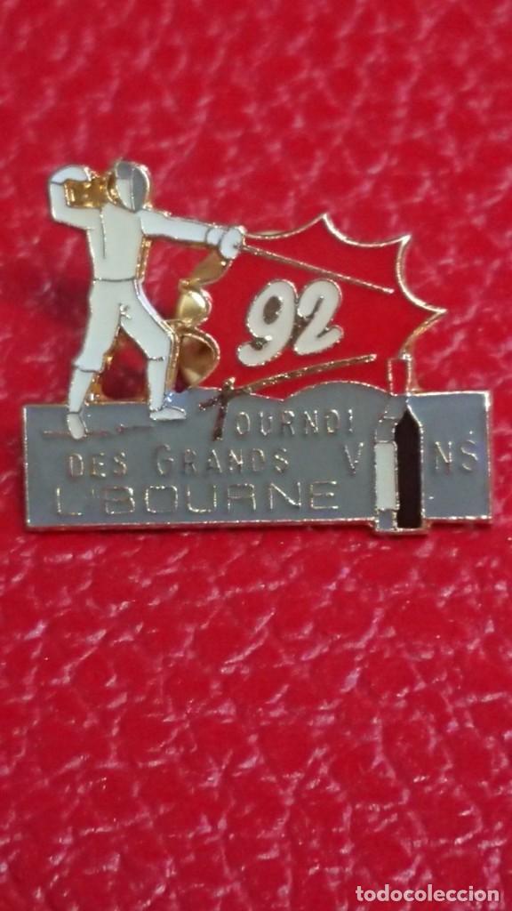 Pins de colecci&oacute;n: PIN PINS CAMPEONATO DE ESGRIMA TOURNOUI DES GRANDS LIBOURNE 92
