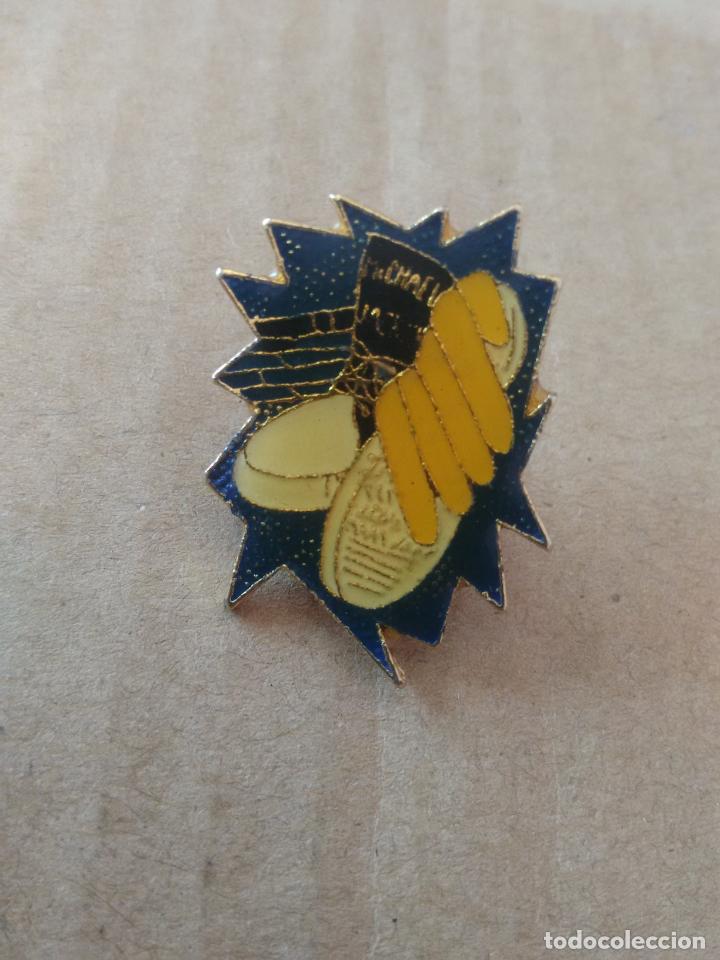 Pins de colecci&oacute;n: PIN M&Uacute;SICA: ZAPATILLAS MICHAEL JACKSON