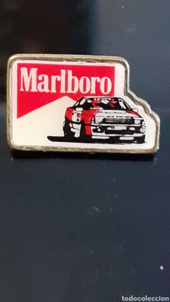 Pins de colecci&oacute;n: Pin badget Marlboro Racing