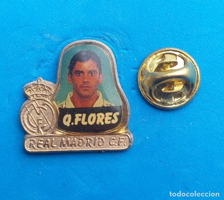 Pins de colecci&oacute;n: PIN FUTBOL - JUGADOR DEL REAL MADRID - QUIQUE FLORES
