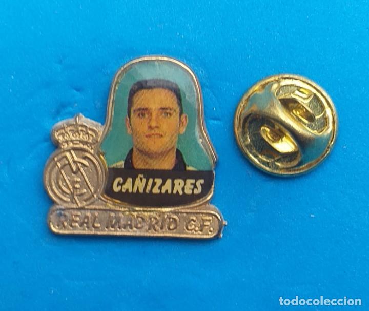 Pins de colecci&oacute;n: PIN FUTBOL - JUGADOR DEL REAL MADRID - CA&Ntilde;IZARES