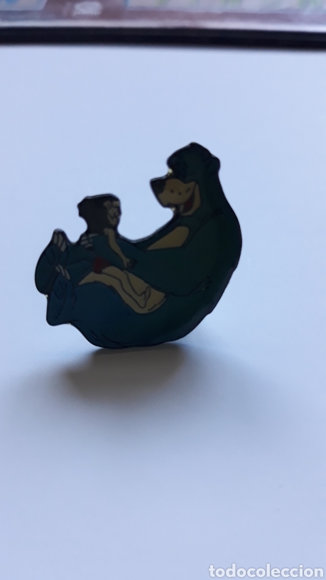Pins de colecci&oacute;n: Antiguo pin baloo libro de la selva