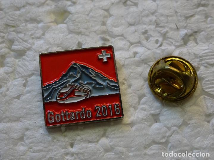 Pins de colecci&oacute;n: PIN DE TRENES FERROCARRILES. SUIZA. TREN MONTA&Ntilde;A ALPES GOTTARDO 2016