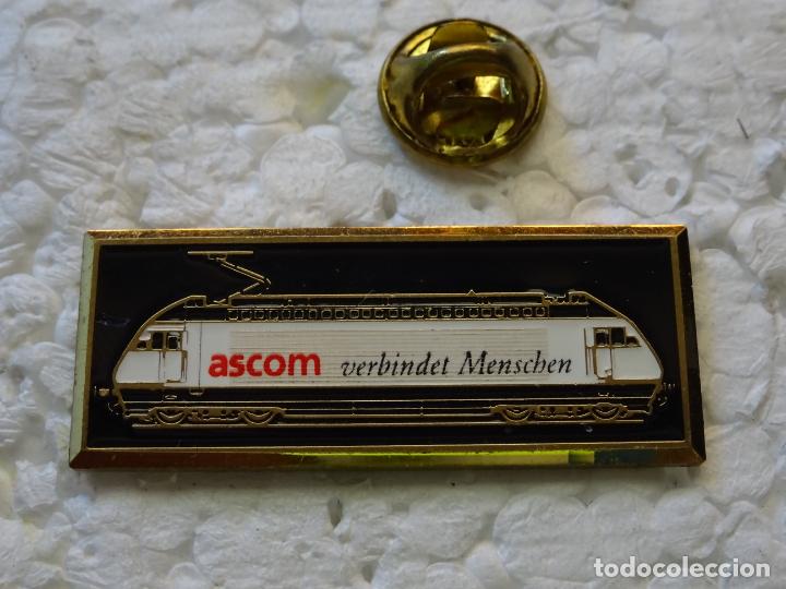 Pins e Spille di collezione: PIN DE TRENES FERROCARRILES. SUIZA. ASCOM. LOCOMOTORA. UNIENDO A LAS PERSONAS