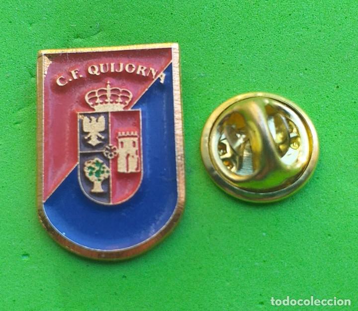 Pins de colecci&oacute;n: PIN FUTBOL - ESCUDO EQUIPO DE FUTBOL - C.F. QUIJORNA - MADRID
