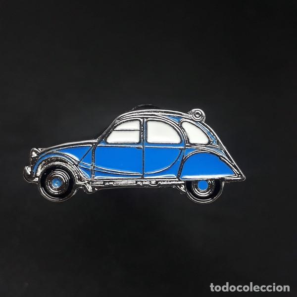 Pins de colecci&oacute;n: pin citroen 2 cv azul