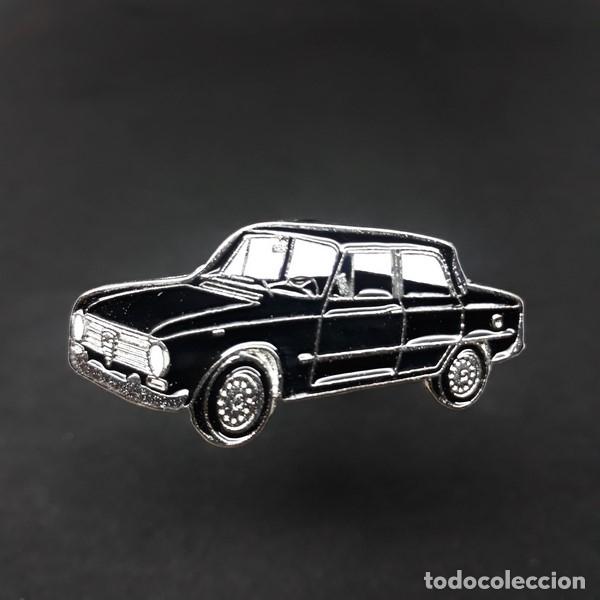 Pins de colecci&oacute;n: pin alfa giulia negro