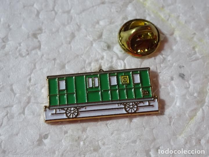 Pins de colecci&oacute;n: PIN DE TRENES FERROCARRILES. SUIZA. ANTIGUO VAG&Oacute;N. MARCAJE BASEL. BASILEA