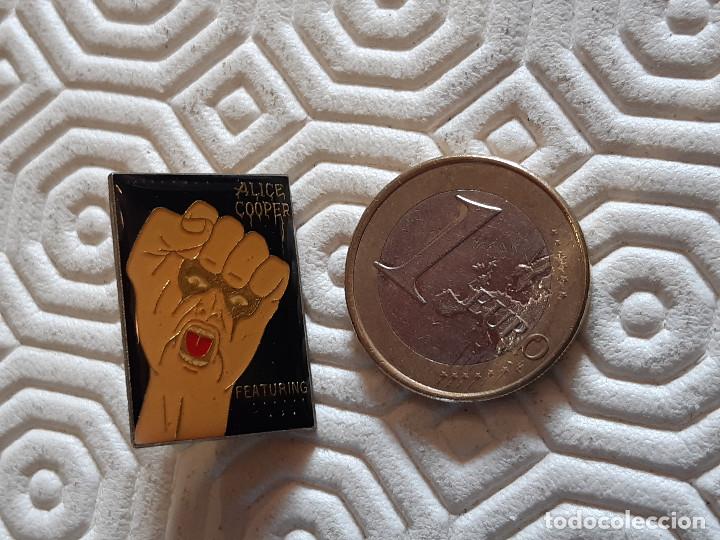 Pins de colecci&oacute;n: PIN ALICE COOPER. - Foto 3