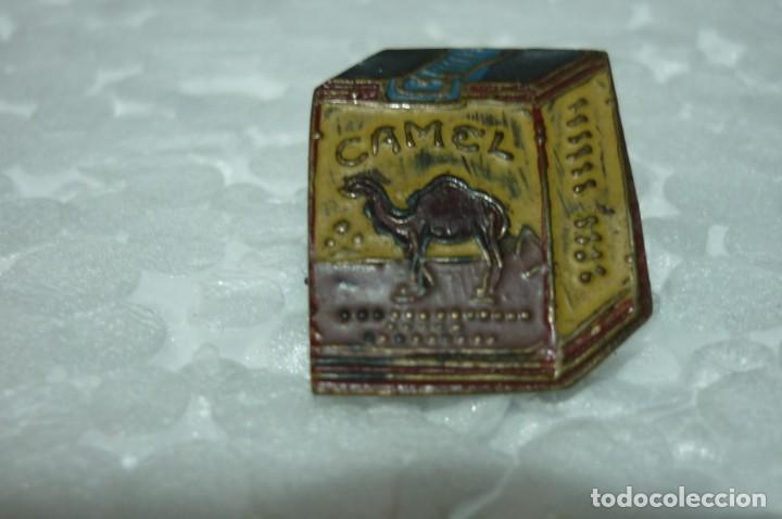 Pins e Spille di collezione: CAMEL. ANTIGUO PIN ESMALTADO. DE ALFILER.