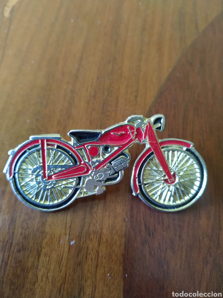 Pins de colecci&oacute;n: Pin badge Moto motocicleta