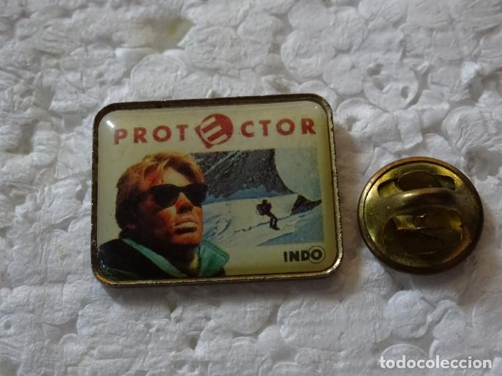 Pins de colecci&oacute;n: PIN DE GAFAS DE SOL? PROTECTOR INDO - Foto 1