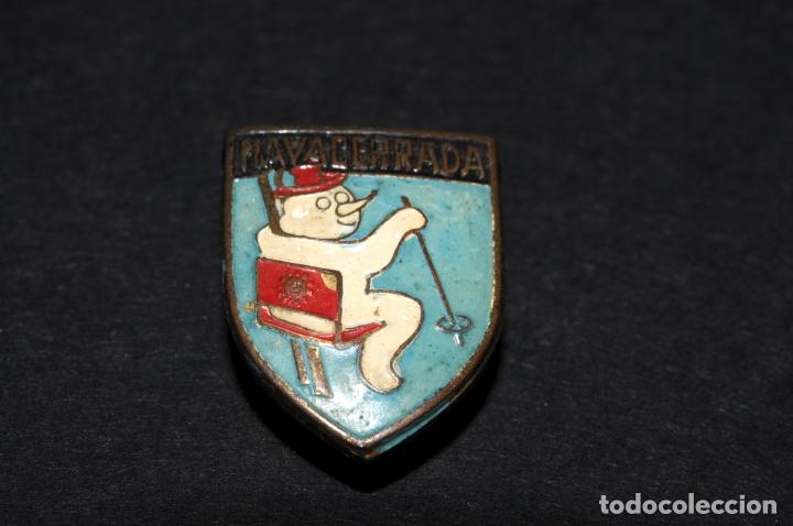 Pins de colecci&oacute;n: PIN - INSIGNIA DE IMPERDIBLE - PUERTO DE NAVACERRADA - CENTRO DE ESQUI - MADRID