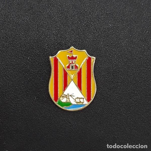 Collection pins: pin escut Castell-Platja d' Aro (CATALUNYA)