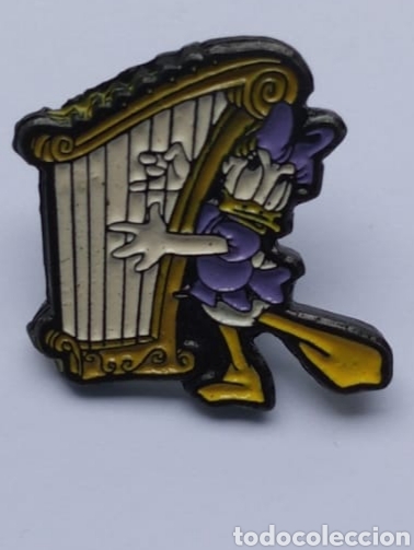 Pins de colecci&oacute;n: PIN DE DIBUJOS DAISY. - Foto 1