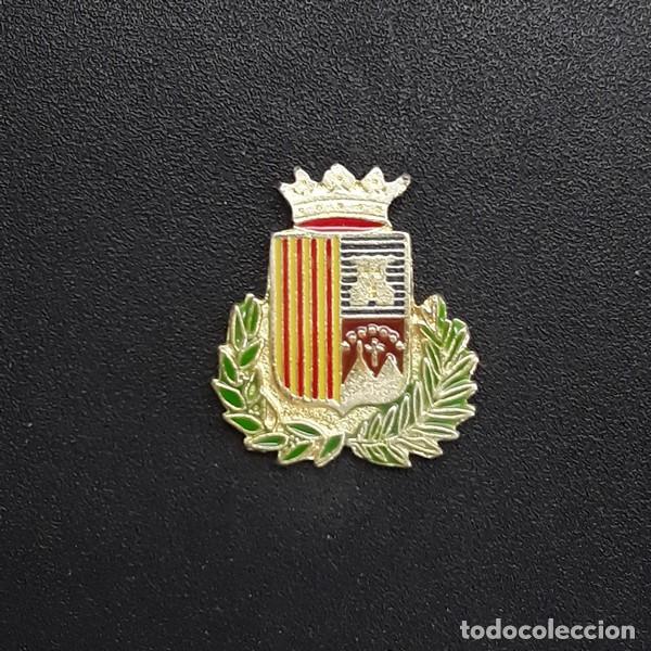 Pins de colecci&oacute;n: pin escut Tiana (CATALUNYA)
