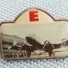 Pins de colección: RARO PIN AVION EN ANTIGUO AEROPUERTO FLOYD BENNET FIELD. NEW YORK