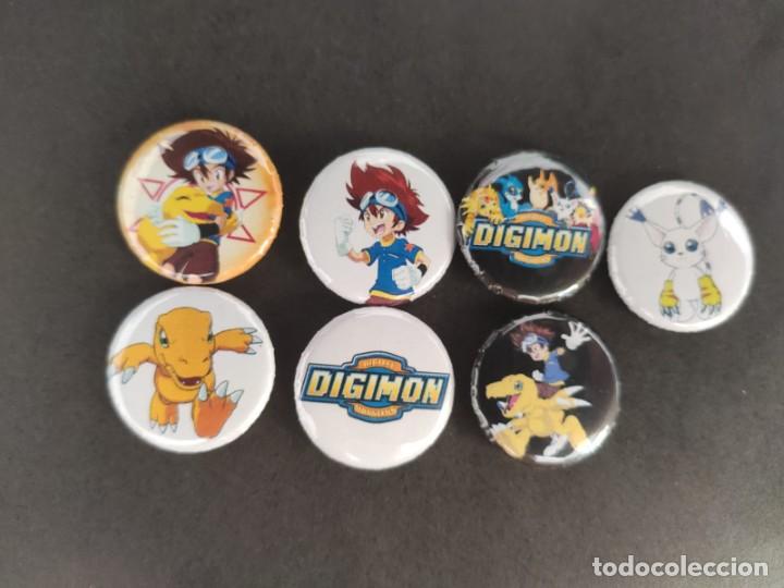 Pins e Spille di collezione: 7 CHAPAS DIGIMON ADVENTURE (ENV&Iacute;O GRATIS) AGUMON, GATOMON, TAICHI YAGAMI, TOSHIKO FUJITA