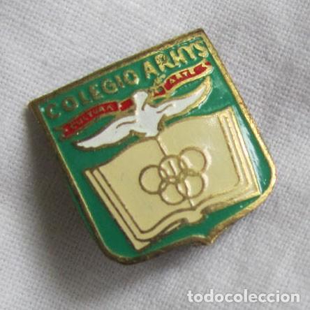 Pins de colecci&oacute;n: Insignia de aguja Colegio Arhys Olimpiada