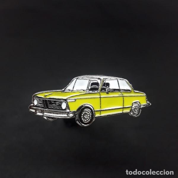 Pins de colecci&oacute;n: pin bmw 2002 amarillo