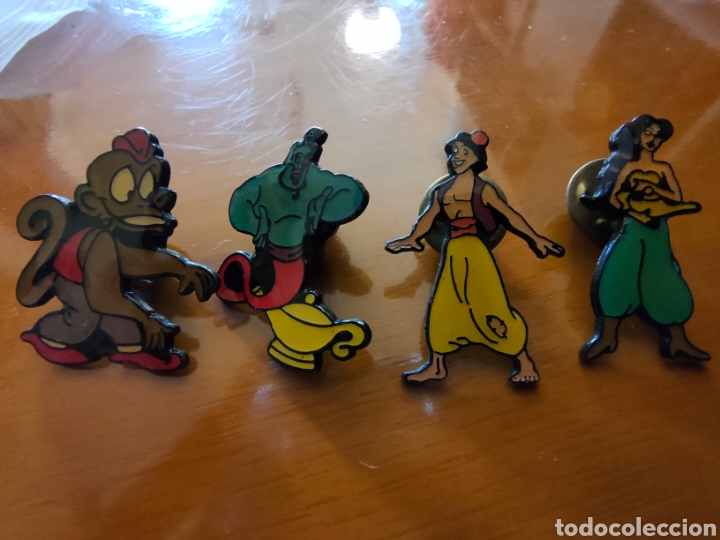 Pins de colecci&oacute;n: 4x PINS ALADIN PERSONAJES