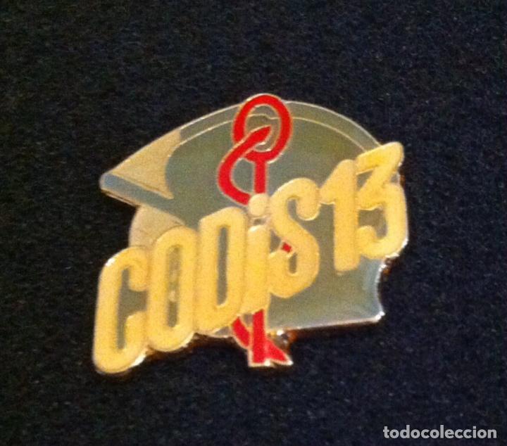 Pins de colecci&oacute;n: PIN BOMBEROS CODIS 13 - Foto 1
