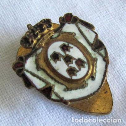 Pins de colecci&oacute;n: Insignia de solapa escudo her&aacute;ldico