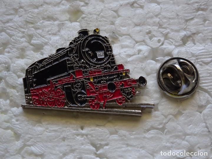 Collection pins: PIN DE TRENES FERROCARRILES. TREN LOCOMOTORA CL&Aacute;SICO. N&Uacute;MERO 262.