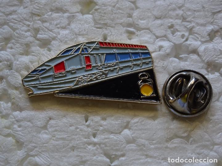 Collection pins: PIN DE TRENES FERROCARRILES. TREN LOCOMOTORA DE FRANCIA. ALTA VELOCIDAD SNCF. NUMERADO LIMITADO