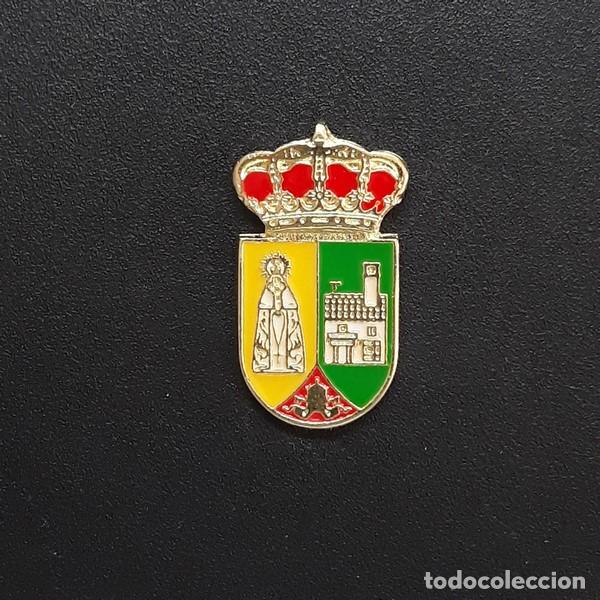 Pins de colecci&oacute;n: pin escudo Casatejada (C&Aacute;CERES)