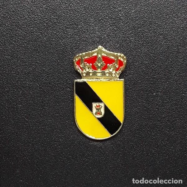 Pins de colecci&oacute;n: pin escudo Torquemada (PALENCIA)