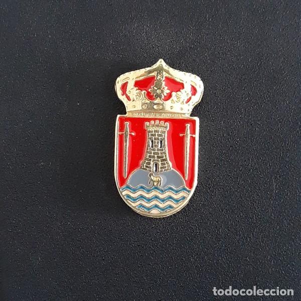 Pins de colecci&oacute;n: pin escudo Torrecaballeros (SEGOVIA)