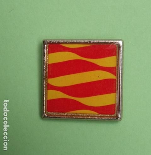 Pin's de collection: Pin Se&ntilde;era - Bandera Catalana - Catalu&ntilde;a - Catalunya
