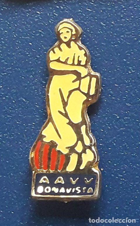 Pin's de collection: PIN AAVV ASSOCIACIO DE VEINS BARRI BONAVISTA. TARRAGONA. ASOCIACION VECINOS. PINS.