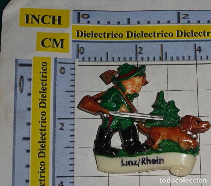 Pins e Spille di collezione: INSIGNIA BROCHE TURISMO DE AUSTRIA. LINZ RHEIN. CAZADOR PERRO