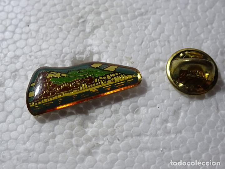 Collection pins: PIN DE TURISMO. PE&Ntilde;&Oacute;N DE GIBRALTAR, C&Aacute;DIZ