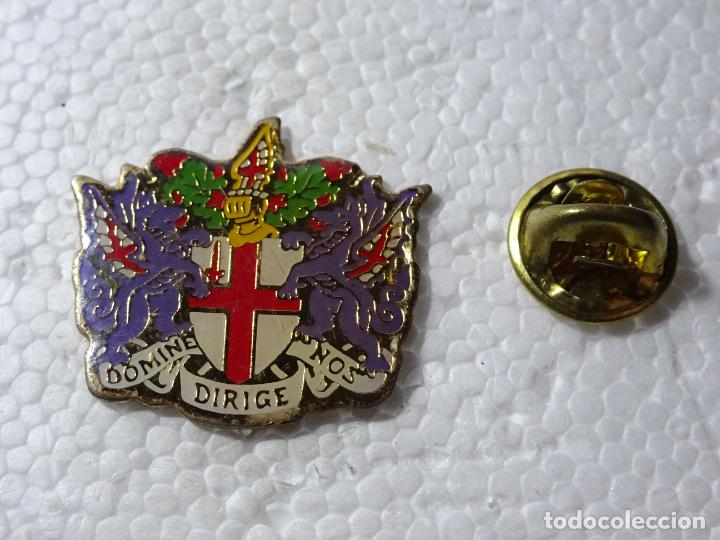 Pins de colecci&oacute;n: PIN DE TURISMO HER&Aacute;LDICA. ESCUDO HER&Aacute;LDICO DE LONDRES, INGLATERRA