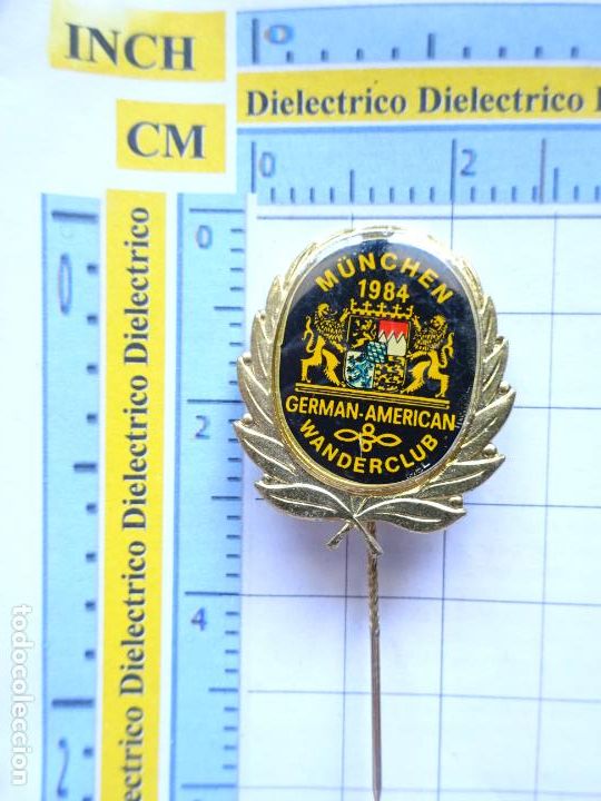 Pins e Spille di collezione: INSIGNIA DE ALEMANIA. DEPORTES. CLUB MONTA&Ntilde;ISMO SENDERISMO DE ALEM&Aacute;N AMERICANO DE MUNICH 1984.