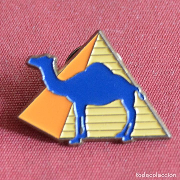 CAMEL - MARCA DE TABACO - PIN