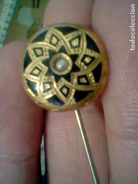 Pins de colecci&oacute;n: INSIGNIA DAMASQUINADO ANTIGUO ALFILER 1,8 CMS DIAMETRO