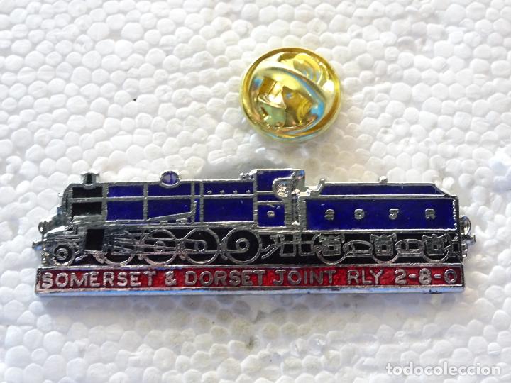 Pins e Spille di collezione: PIN DE TRENES FERROCARRILES. TREN LOCOMOTORA ANTIGUA SOMERSET & DORSET JOINT RLY 2-8-0 REINO UNIDO