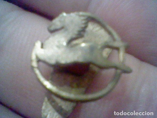 Pins de colecci&oacute;n: PEGASO CAMION CABALLO SALTANDO INSIGNIA OJAL LATON VINTAGE ANTIGUA 1,3 CMS ALTO