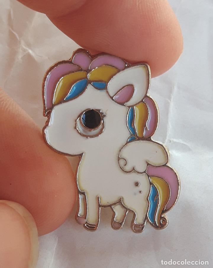 Pin Unicornio Colores - Comprar Pins Antiguos Y De Colección En ...