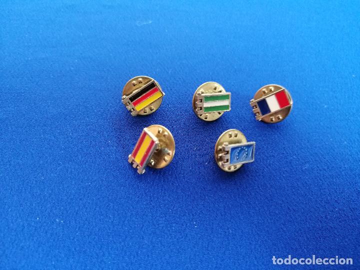 Pins de colecci&oacute;n: Banderas lote pins - Foto 1