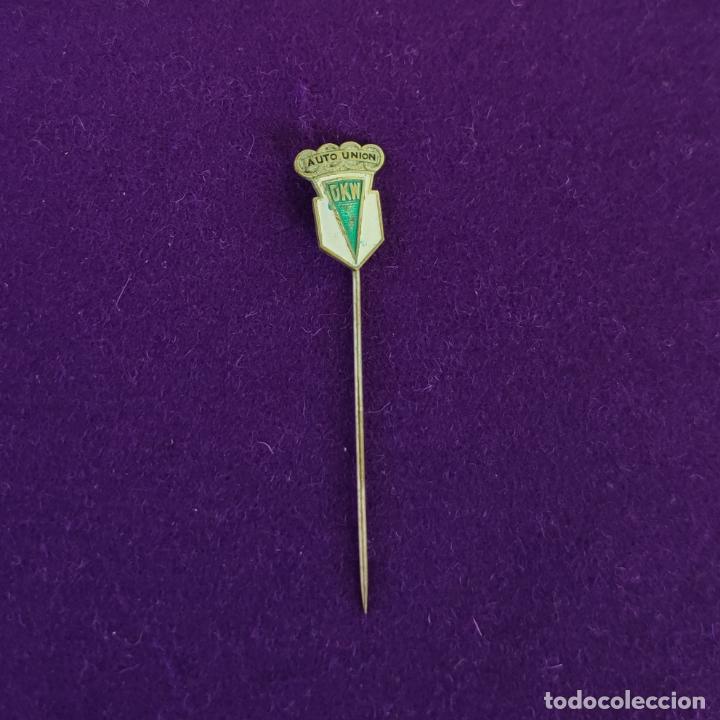 Pins de colecci&oacute;n: ANTIGUA INSIGNIA DE ALFILER DE D.K.W AUTO UNION. VITORIA (ALAVA). A&Ntilde;OS 40 50. PIN.