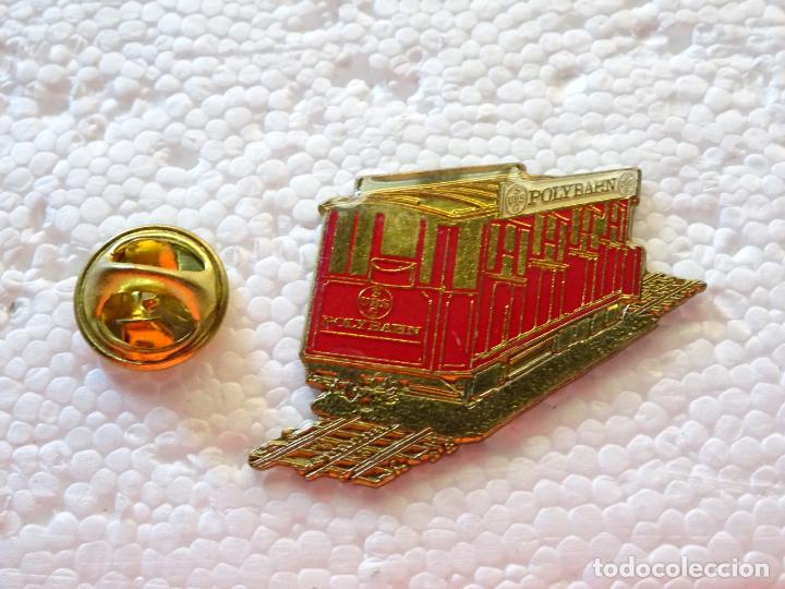 Pins e Spille di collezione: PIN DE TRENES FERROCARRILES. SUIZA. TREN LOCOMOTORA FUNICULAR ZURICH UBS POLYBAHN