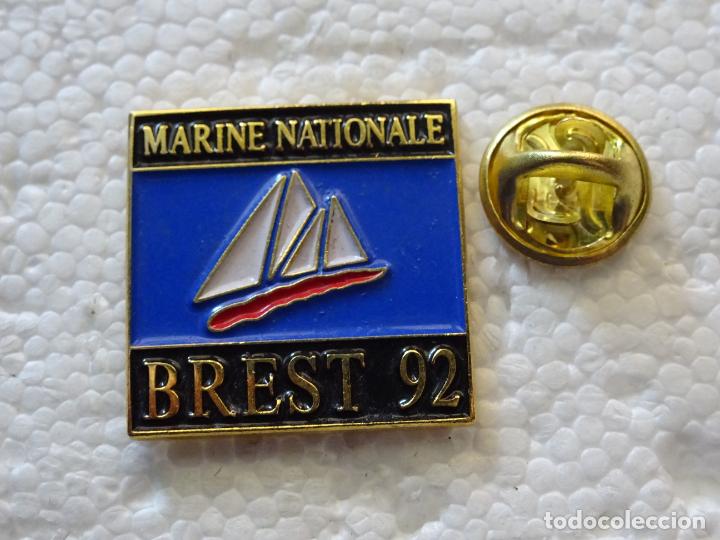 Pins de cole&ccedil;&atilde;o: PIN DE BARCOS NAVIERAS. BUQUE BARCO FESTIVAL MAR&Iacute;TIMO DE BREST 92 1992 FRANCIA. MARINA NACIONAL
