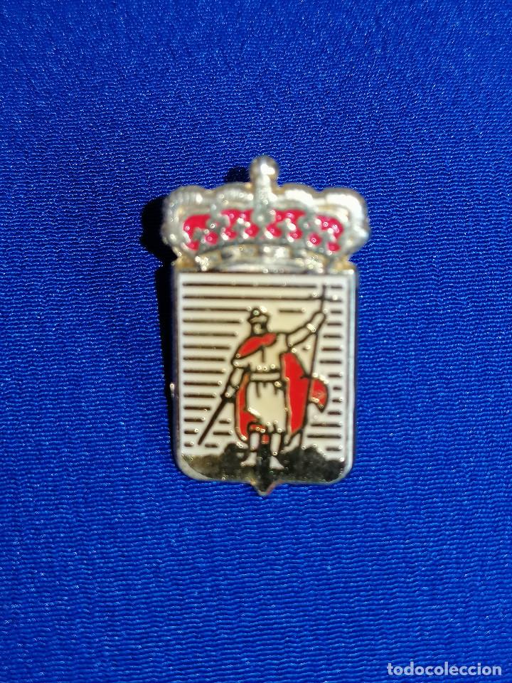 Collection pins: ESCUDO DE GIJON
